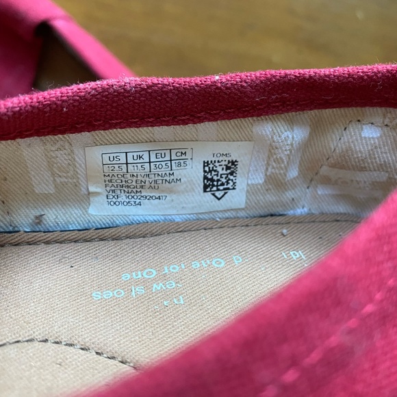 Red canvas kids Toms size 12.5 12 1/2. Excellent condition. - Picture 3 of 3